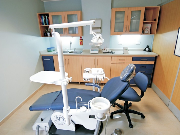 building-office-room-dentist-waiting-room-hospital-505235-pxhere_com